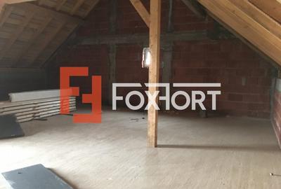 Casa tip triplex cu 2 camere de vanzare in Sanandrei - 11