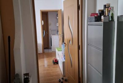 Apartament cu 2 camere nedecomandat în Vasile Aaron - 2