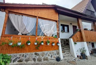 Casă individuală cu 3 camere cu Canalizare în Fântânele - 2