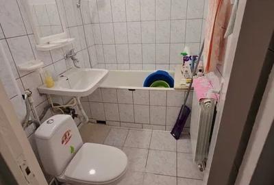 Apartament cu 2 camere, decomandat,  zona Podu Ros - 7