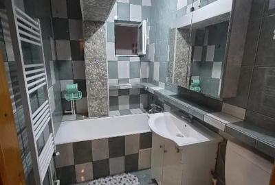 Apartament cu 3 camere decomandat în Central - 3