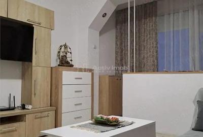 Apartament cu 2 camere decomandat în Podgoria