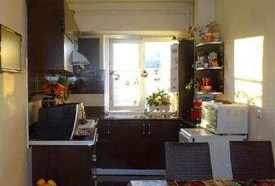 Apartament cu 2 camere decomandat în Central - 2