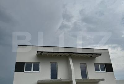 Duplex cu 3 camere cu Canalizare în Cristian - 5