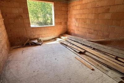 Casă cu 4 camere cu Teren 386 Mp în Central - 3