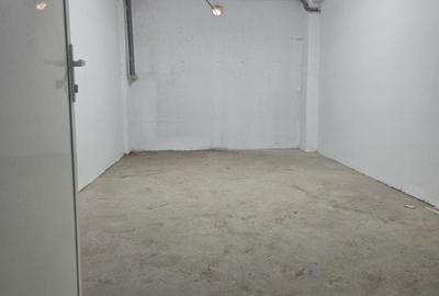 Apartament cu 3 camere în Central - 11