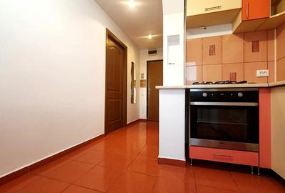 Garsonieră decomandată, mobilată în Astra - 12