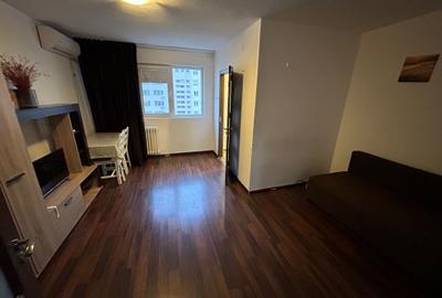 Garsoniera Titan Jean Steriadi 30 Mp 12 Min Metrou Bloc 1972 Reabilitat - 1