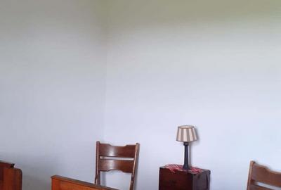 Casă cu 7 camere în Brastavățu - 8