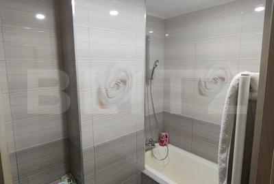 Apartament cu 3 camere în Micro 6 - 12