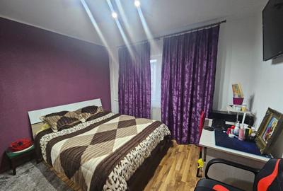 Apartament cu 3 camere decomandat în Bere