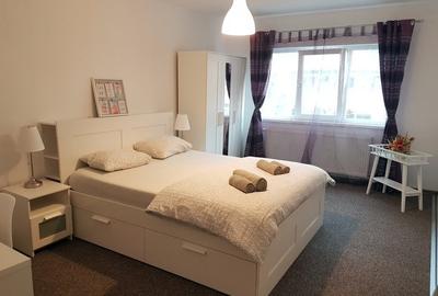 Apartament cu 2 camere decomandat în Micro IV
