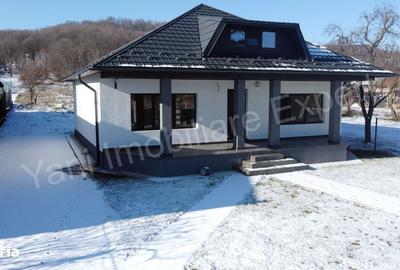 Casă cu 3 camere în Valea Brazilor - 2