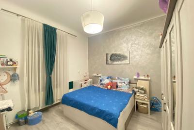 Apartament cu 2 camere semidecomandat, mobilat în Universitate