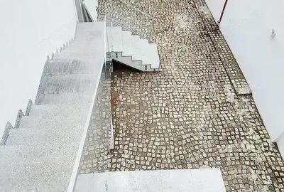 Garsonieră decomandată în Central - 4