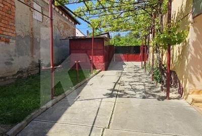 Casa cu poveste si potential - locul perfect pentru un nou inceput in Seica Mare - 1