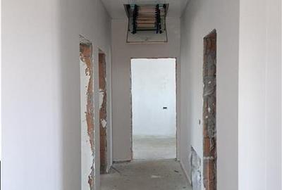 Casă individuală cu 4 camere cu Canalizare în Breazu - 10