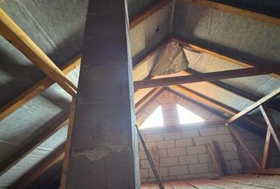 Casă cu 4 camere cu Teren 1400 Mp în Satulung - 16