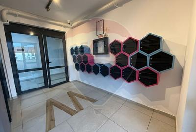 Apartament cu 3 camere în Central - 8