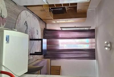 Garsonieră decomandată în Central - 2