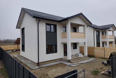 FARA COMISION case 4 camere 2 bai terasa P+1+pod canal apa gaz curent la cheie - 3