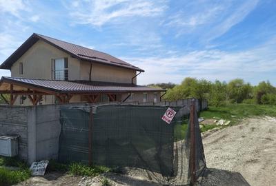 Teren Construcții intravilan de 664 mp, în Periș - 4