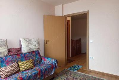 Casă cu 6 camere în Mintia - 3