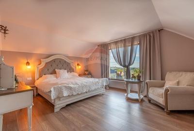 Proprietate exclusivista de vanzare: 2 case | 9 camere | 2000 mp teren - 16