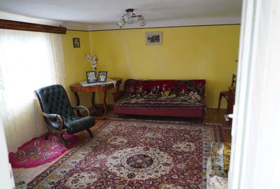 Casă cu 4 camere în Plai - 6