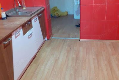 Vand apartament 2 camere 52 mp Olteni?a, zona ?coala 6 - 2
