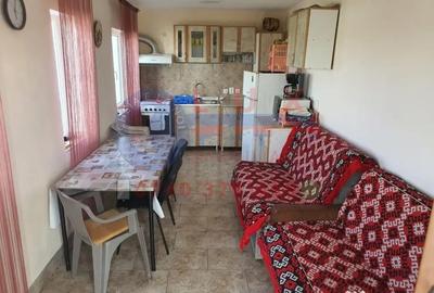 Casă cu 4 camere cu Teren 2514 Mp în Dunavățu de Sus - 2