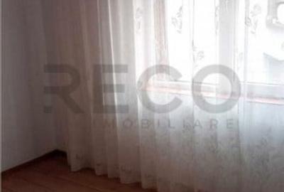 Apartament cu 3 camere decomandat în Aleșd - 3