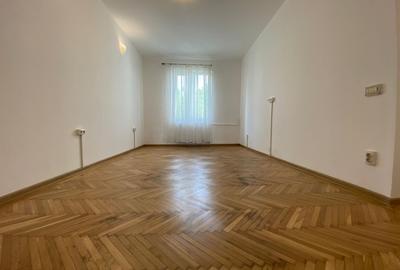 Apartament cu 2 camere semidecomandat în Floreasca