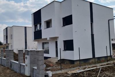 Casa noua cu etaj Bercu Rosu - 2