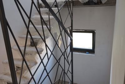 Casă cu 3 camere în Central - 4