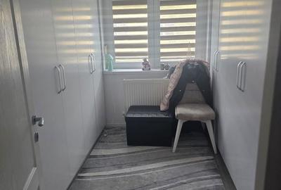 Apartament cu 3 camere decomandat în Micro 16 - 4
