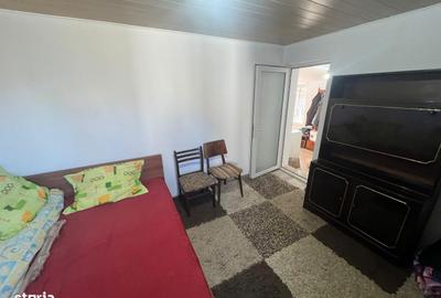 Casă cu 2 camere decomandat cu Teren 1000 Mp în Braniștea - 2