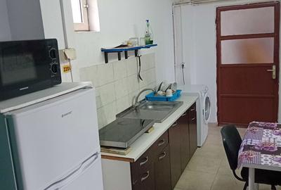 Apartament cu 2 camere decomandat în Central - 3