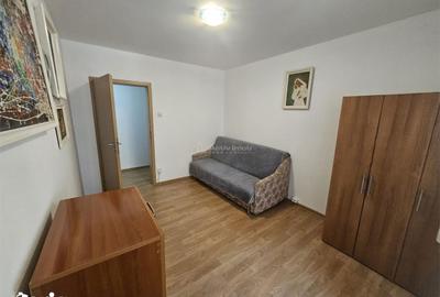 Apartament cu 3 camere decomandat în Tei - 11