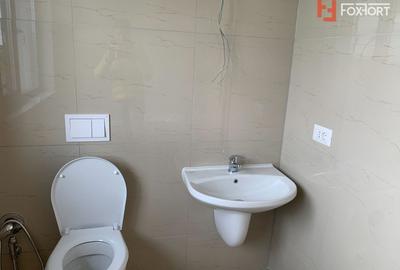 Duplex cu 5 camere cu Canalizare în Dumbrăvița - 13