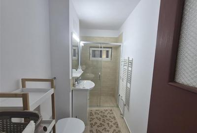 Apartament spatios 3 camere , etaj 1, Centrul Civic, B-dul Victoriei - 3