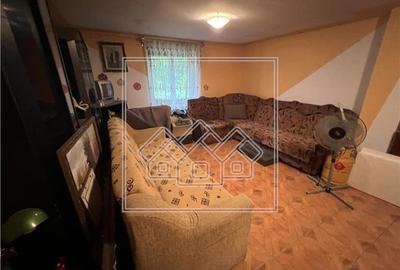 Casa de vanzare in Sibiu -  4 camere, curte, acces auto - 7