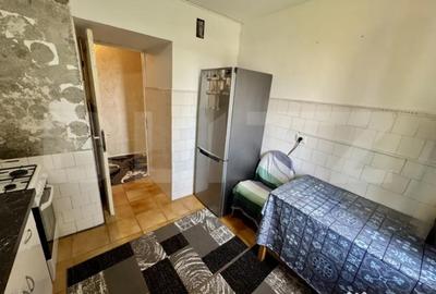 Apartament cu 3 camere semidecomandat, mobilat în Calea București - 11