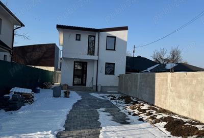 Casă cu 7 camere cu Teren 210 Mp în Străulești - 5