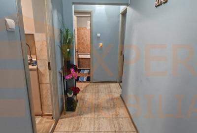 Apartament cu 2 camere decomandat, mobilat în Km 5 - 5
