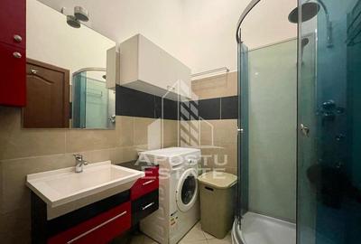 Apartament 3 camere, curte cu acces auto, ULTRACENTRAL - 1