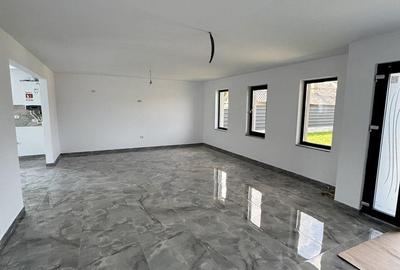 Casă cu 3 camere cu Teren 600 Mp în Cordun - 6