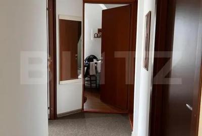 Casă cu 4 camere cu Teren 500 Mp în Central - 1