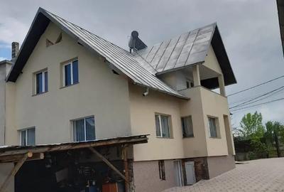 Vand casa Parter + Mansarda - 1