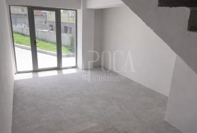 Spațiu comercial, de 550 mp, în Plopilor - 9